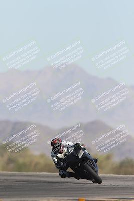 media/Oct-26-2025-Race Pace (Sun) [[c1447ca738]]/Non Verified (1st 20 Minutes of every Hour)/4-Turn 14 (1110am)/